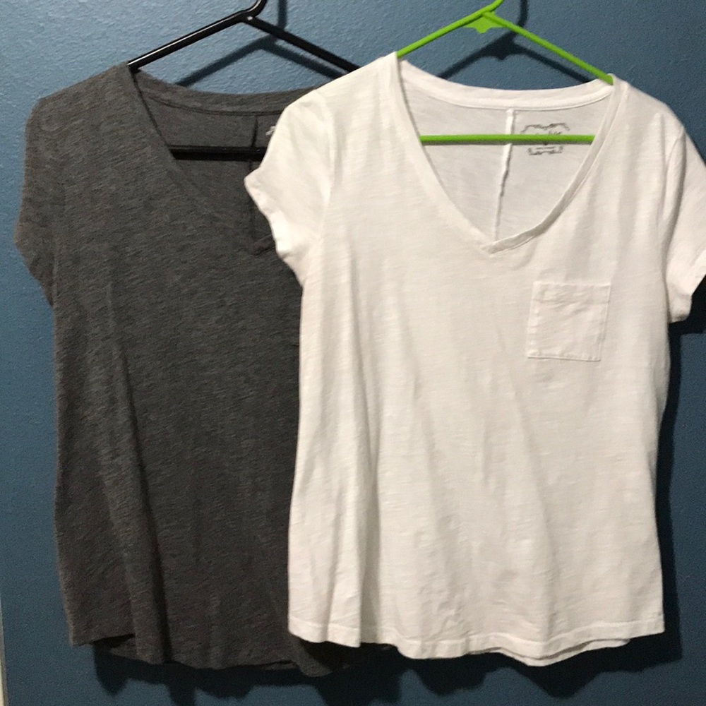 2 women’s T-shirt’s Maision Jules